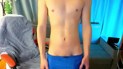 Adam online show from February 2026 08:13:01 AM