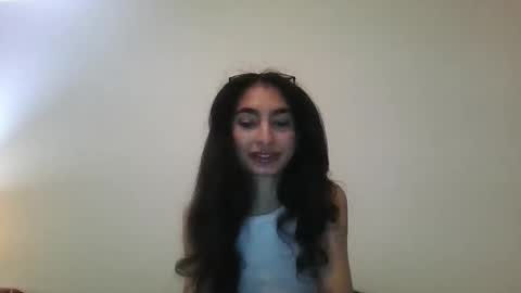 dianneeellla online show from January 2026 03:11:01 AM