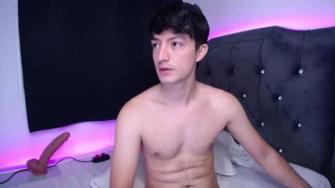 Snapshot of diaz_henr chatting on February 2026 12:00:01 PM Henry Diaz online show from February 2026 12:00:01 PM