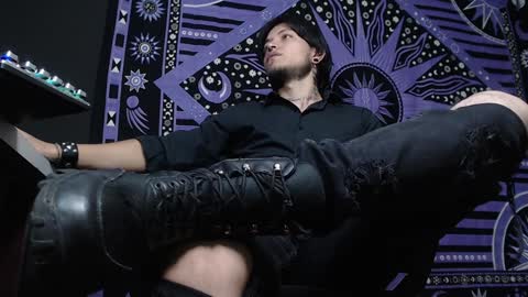 DICAPRIO online show from February 2025 03:38:01 PM