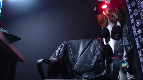 DICAPRIO online show from March 2025 05:18:02 PM