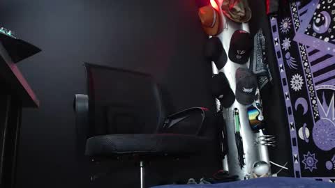 DICAPRIO online show from March 2025 06:44:02 PM