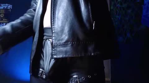 DICAPRIO online show from November 2025 07:19:01 AM