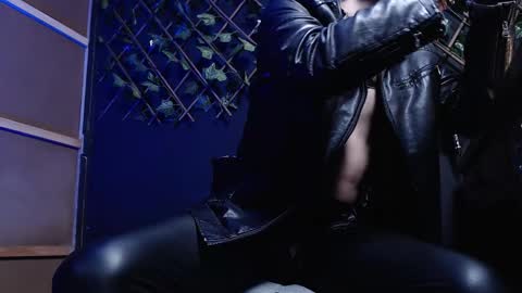 DICAPRIO online show from December 2025 04:31:02 AM