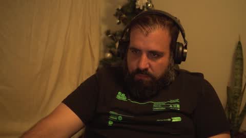 Snapshot of dicristalino chatting on December 2024 11:25:01 PM Cristian Dipolino online show from December 2024 11:25:01 PM