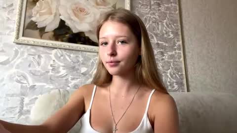 Snapshot of diedrabogan chatting on February 2026 07:51:01 AM Mia 18 . online show from February 2026 07:51:01 AM