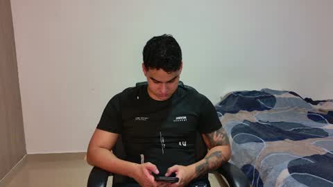DIEGO CAZAS online show from June 2026 02:25:05 AM