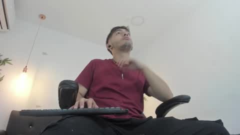 Snapshot of diegorogue_ chatting on December 2024 12:49:02 PM Diego rogue online show from December 2024 12:49:02 PM