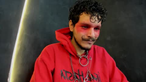 diemond_latinx98 online show from December 2025 03:39:02 PM