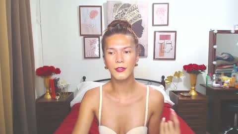 Dennesse online show from December 2024 10:47:02 PM
