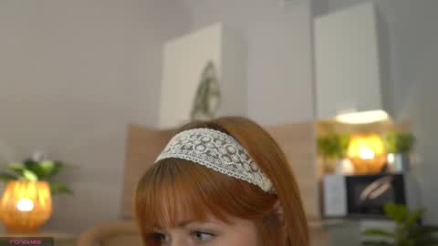 Sophie online show from September 2025 06:53:02 PM