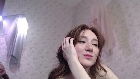 Hi im Alice 3 Im usualy online 03-10 or 17-21 UTC0 online show from February 2026 06:29:02 AM