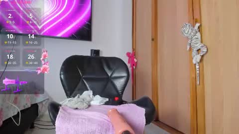 Snapshot of diiana_evil chatting on June 2026 02:59:02 PM diiana_evil online show from June 2026 02:59:02 PM