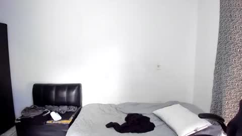 Snapshot of diiego_xxx chatting on June 2026 06:05:02 PM diiego_xxx online show from June 2026 06:05:02 PM
