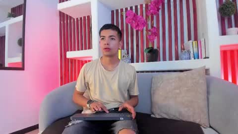 Snapshot of dilan_velvet chatting on May 2026 12:35:01 PM dilan_velvet online show from May 2026 12:35:01 PM