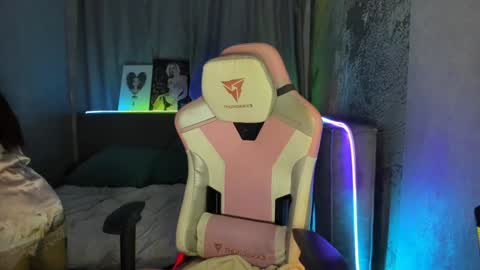 Snapshot of dilarabradbury chatting on December 2024 06:10:01 AM DilaraBradbury online show from December 2024 06:10:01 AM