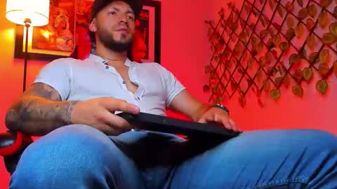 Snapshot of dimitri_master chatting on December 2025 08:25:01 PM Angel Dimitri online show from December 2025 08:25:01 PM