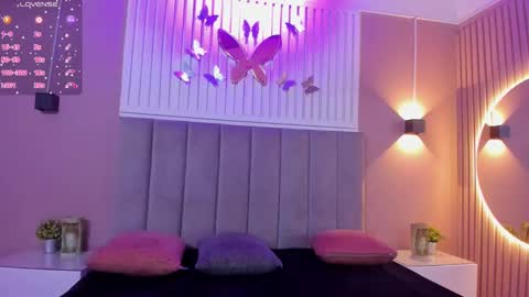 Cristal  online show from February 2025 03:21:02 AM