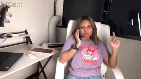 diosadeluniverso_ online show from November 2025 10:21:02 PM