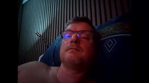 dirkkie1975 online show from March 2026 09:51:01 PM