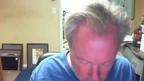 Snapshot of dirkpitt223 chatting on November 2025 01:22:01 AM DirtkPitt Fun guy working online show from November 2025 01:22:01 AM