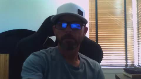 Snapshot of dirtrider15 chatting on October 2025 07:37:02 PM dirtrider15 online show from October 2025 07:37:02 PM