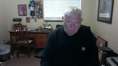 Snapshot of dirtrider195080438 chatting on July 2026 04:46:02 PM dirtrider195080438 online show from July 2026 04:46:02 PM