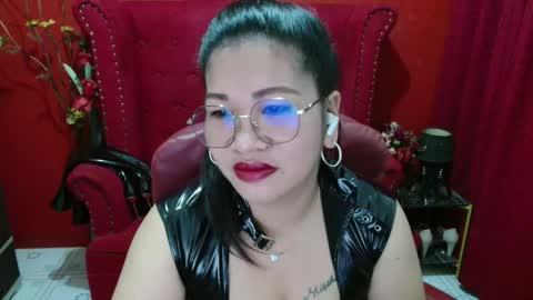 Snapshot of dirtyfungirl chatting on January 2026 10:03:01 PM LatexQueen online show from January 2026 10:03:01 PM