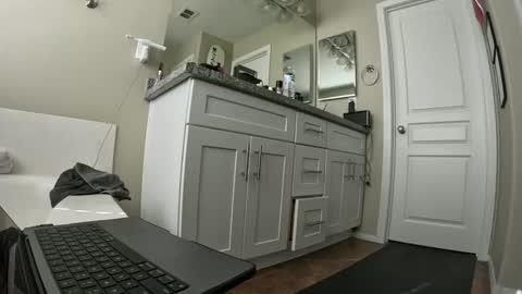 Snapshot of dirtygirldaisy chatting on February 2025 09:03:02 PM Daisy Love online show from February 2025 09:03:02 PM