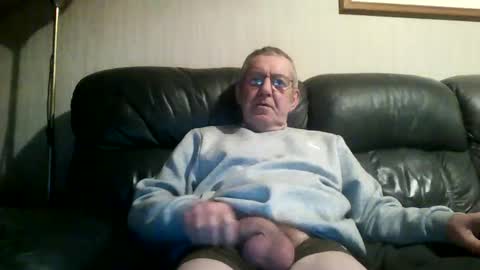 Snapshot of discovery63 chatting on December 2024 05:35:02 PM discovery63 online show from December 2024 05:35:02 PM