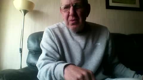 Snapshot of discovery63 chatting on March 2026 12:12:02 PM discovery63 online show from March 2026 12:12:02 PM
