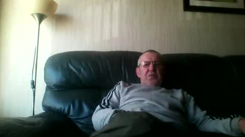Snapshot of discovery63 chatting on March 2026 03:20:02 PM discovery63 online show from March 2026 03:20:02 PM