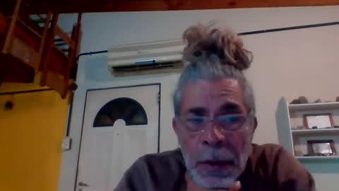 Snapshot of discretopasivo chatting on May 2026 11:35:01 PM discretopasivo online show from May 2026 11:35:01 PM
