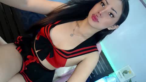 Snapshot of disneycum69_bella chatting on March 2025 10:57:01 AM disneycum69_bella online show from March 2025 10:57:01 AM