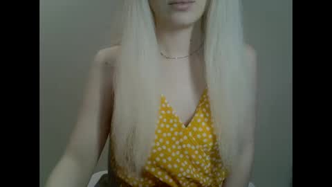 DitaMilton online show from January 2025 12:33:01 PM