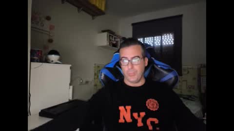 ditos_c online show from October 2025 09:54:02 AM