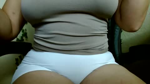 Snapshot of divadirty chatting on January 2025 01:04:02 PM Mari online show from January 2025 01:04:02 PM