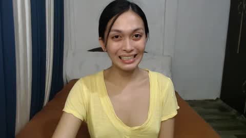 Snapshot of divina_graciaxx chatting on January 2025 02:22:01 PM DIVINA online show from January 2025 02:22:01 PM