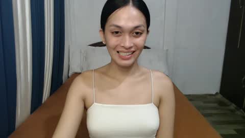 Snapshot of divina_graciaxx chatting on January 2025 03:53:02 PM DIVINA online show from January 2025 03:53:02 PM