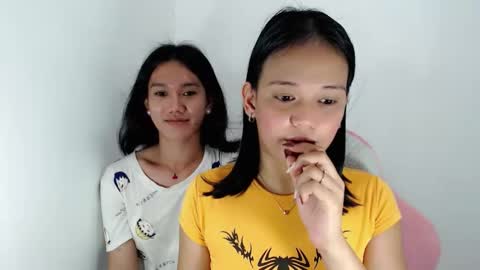 Snapshot of divinegoddness chatting on May 2026 09:03:02 AM Crystal mae online show from May 2026 09:03:02 AM