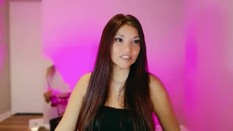 DivineLynn online show from March 2026 02:01:02 PM