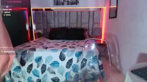 divinepearl online show from September 2025 09:05:01 PM