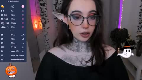 dixipixi_ online show from November 2025 05:50:02 AM