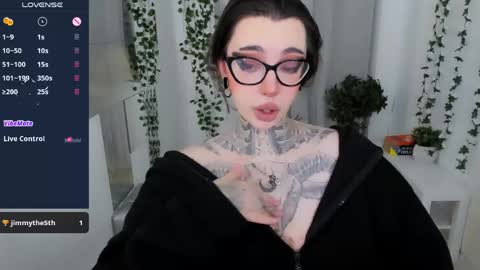 Snapshot of dixipixi_ chatting on April 2026 05:27:02 AM dixipixi_ online show from April 2026 05:27:02 AM