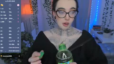 Snapshot of dixipixi_ chatting on May 2026 05:15:01 AM dixipixi_ online show from May 2026 05:15:01 AM
