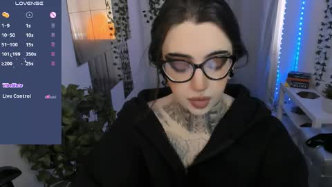 Snapshot of dixipixi_ chatting on June 2026 05:56:01 AM dixipixi_ online show from June 2026 05:56:01 AM