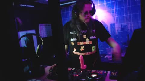 Snapshot of dj_capitain_claw chatting on January 2025 01:18:02 AM Adrian Arturo online show from January 2025 01:18:02 AM