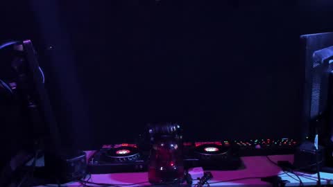 Snapshot of dj_capitain_claw chatting on February 2025 12:07:01 AM Adrian Arturo online show from February 2025 12:07:01 AM