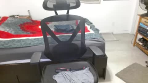 dmoney212 online show from April 2026 06:18:01 AM