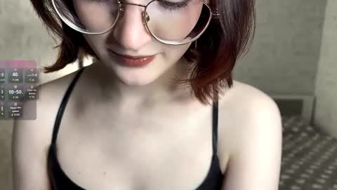Snapshot of dodiebabikian chatting on June 2026 09:09:01 PM Annie PVT IS OPEN online show from June 2026 09:09:01 PM